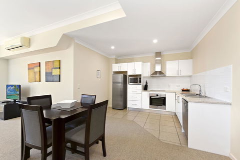 Macquarie Waters Boutique Apartment Hotel - Accommodation Search 6