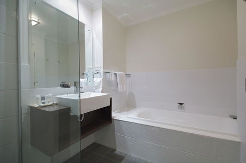 Macquarie Waters Boutique Apartment Hotel - Accommodation Search 20