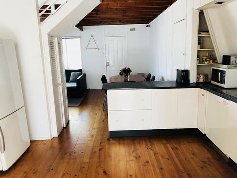 Little Blue Beach House - Accommodation Search 10