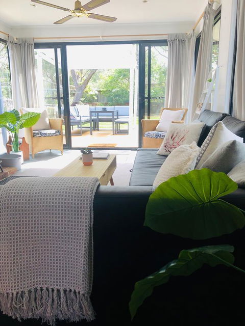 Little Blue Beach House - Accommodation Search 14