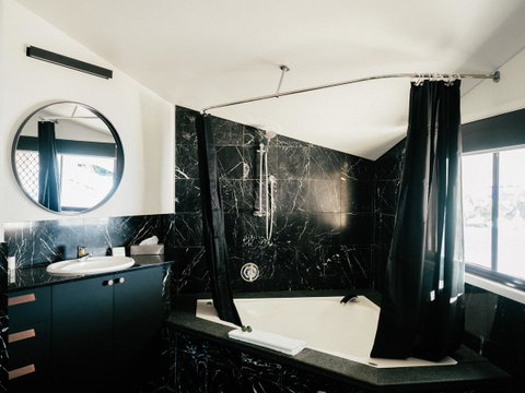 Waves Byron Bay - Accommodation Search 22