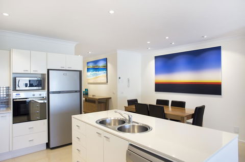 Beachfront 2 - Accommodation Search 7