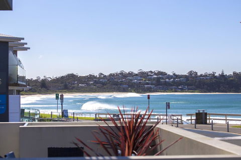 Beachfront 2 - Accommodation Search 6