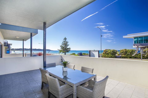 Beachfront 2 - Accommodation Search 0