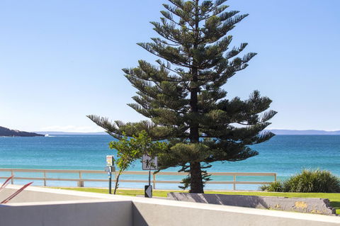 Beachfront 2 - Accommodation Search 19
