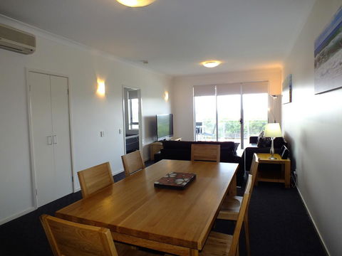 Pacific Marina Apartments - Accommodation Search 37