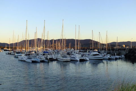 Pacific Marina Apartments - Accommodation Search 21