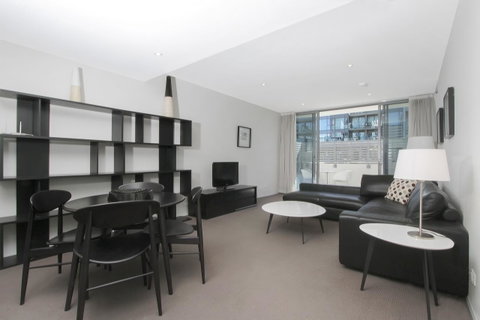 Lakefront 116 Kingston ACT - Accommodation Search 21
