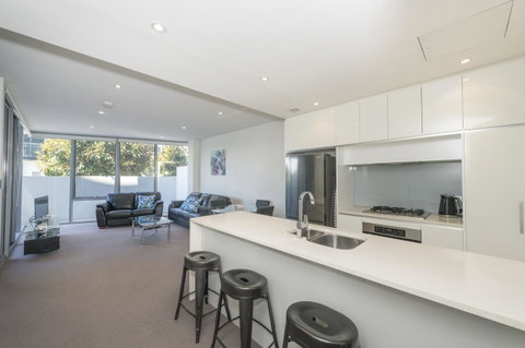 Lakefront 116 Kingston ACT - Accommodation Search 7
