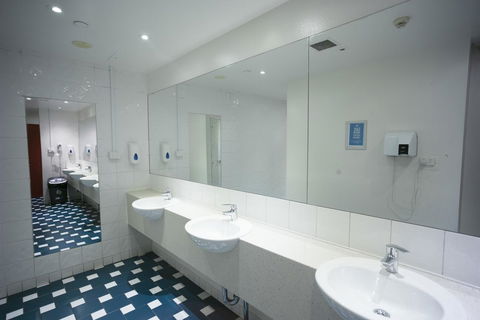 YHA Sydney Central - Accommodation Search 11