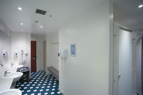YHA Sydney Central - Accommodation Search 7