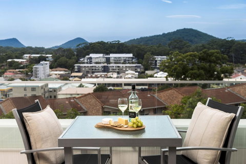 Oaks Nelson Bay Lure Suites - Accommodation Search 5