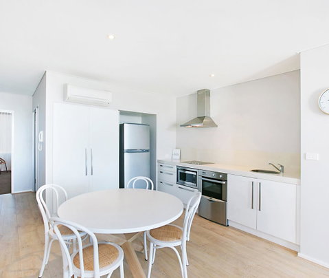 Oaks Nelson Bay Lure Suites - Accommodation Search 1