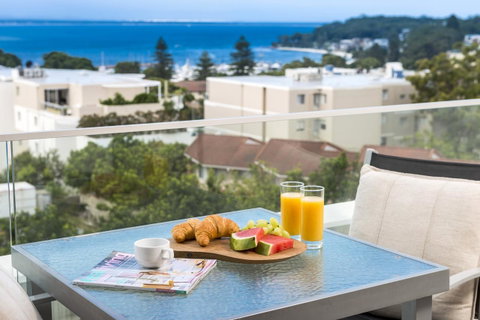 Oaks Nelson Bay Lure Suites - Accommodation Search 6