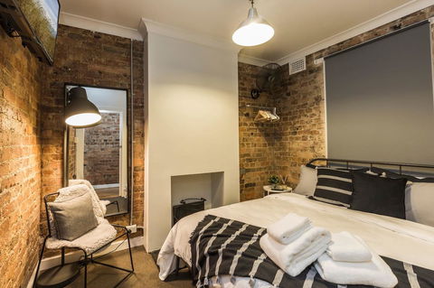 Chippendale Â· Quaint 1880â€™s Sydney Chippendale Terrace House - Accommodation Search 5