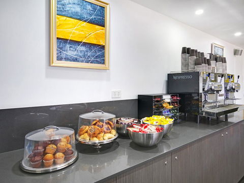 Value Suites Green Square - Accommodation Search 11