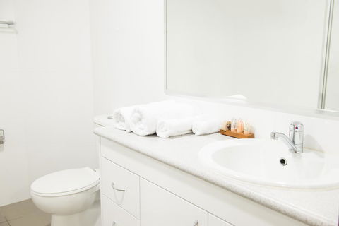 Copacabana Shores - Accommodation Search 10