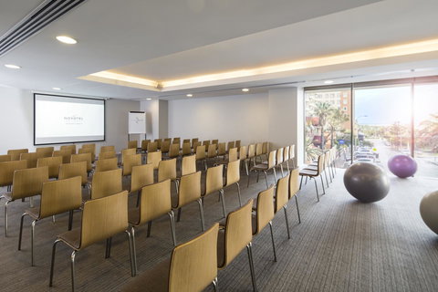 Novotel Newcastle Beach - Accommodation Search 17