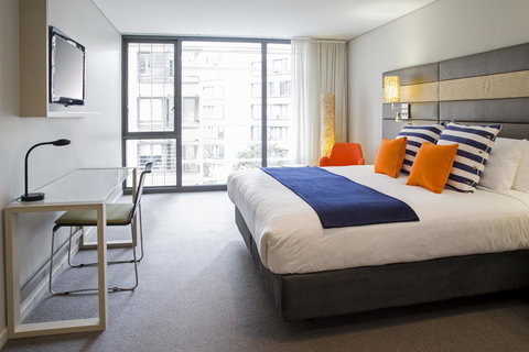 Novotel Newcastle Beach - Accommodation Search 9