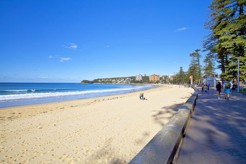 Manly Paradise Motel & Apartments - Accommodation Search 3