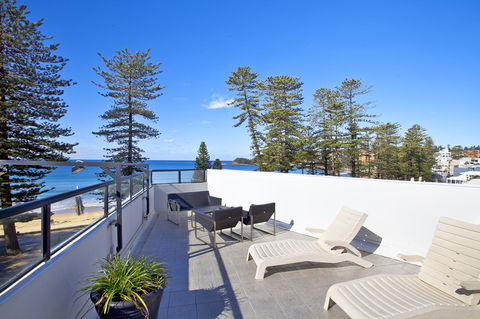 Manly Paradise Motel & Apartments - Accommodation Search 17