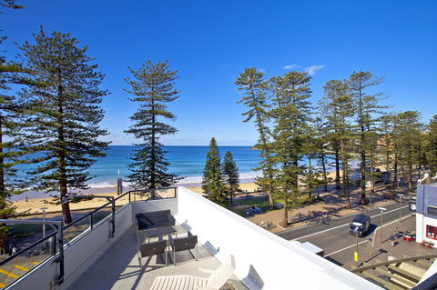 Manly Paradise Motel & Apartments - Accommodation Search 16