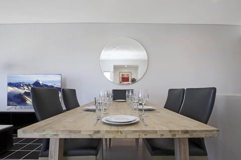 DD Apartments At International Convention Centre - Accommodation Search 14