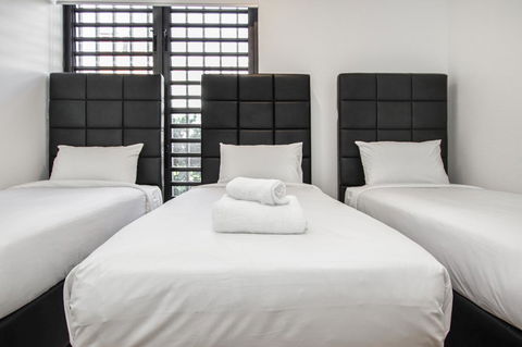 DD Apartments At International Convention Centre - Accommodation Search 13