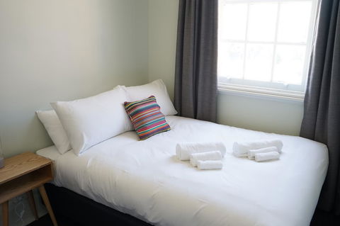Rosehill Hotel - Accommodation Search 23