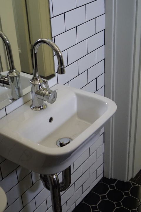 Rosehill Hotel - Accommodation Search 35