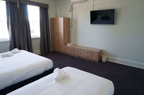 Rosehill Hotel - Accommodation Search 38