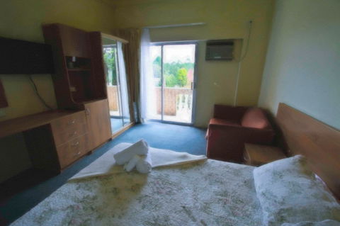 Rest Easy Motel - Accommodation Search 16