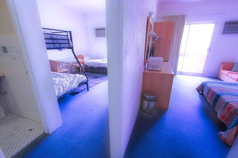 Rest Easy Motel - Accommodation Search 14