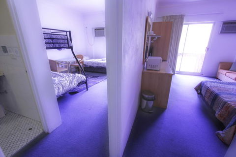 Rest Easy Motel - Accommodation Search 1