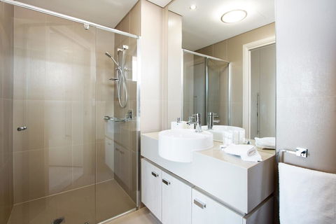 The Junction Palais - Modern And Spacious 2BR Bondi Junction Apartment Close To Everything - Accommodation Search 2