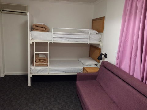 Edgecliff Lodge Motel - Accommodation Search 18