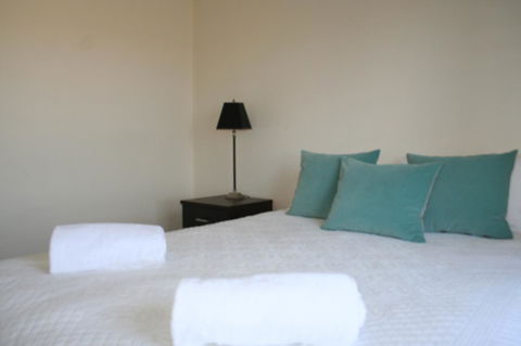 Belmont - Accommodation Search 33