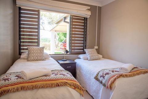 Belmont - Accommodation Search 7