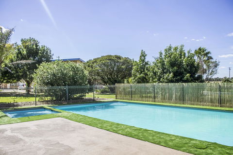 Allonville Gardens Motel - Accommodation Search 8
