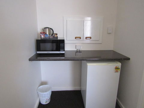 Allonville Gardens Motel - Accommodation Search 16
