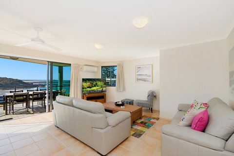 The Cove Yamba - Accommodation Search 11