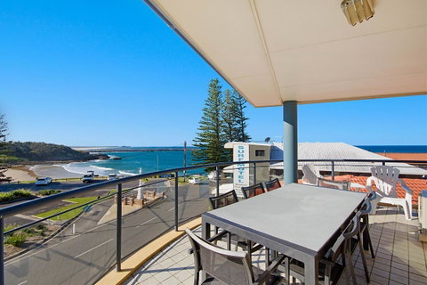 The Cove Yamba - Accommodation Search 10