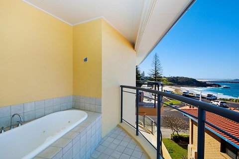 The Cove Yamba - Accommodation Search 8