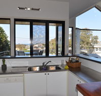The Boat House - Accommodation Search