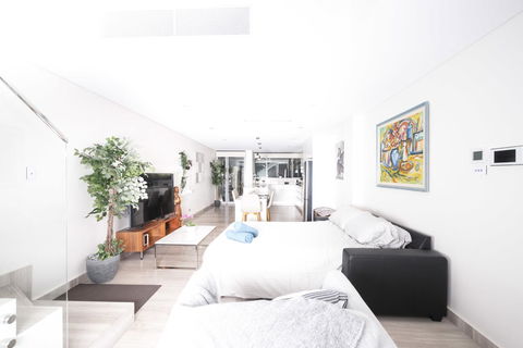 Luxury Villa Darlington - Vine - Accommodation Search 42