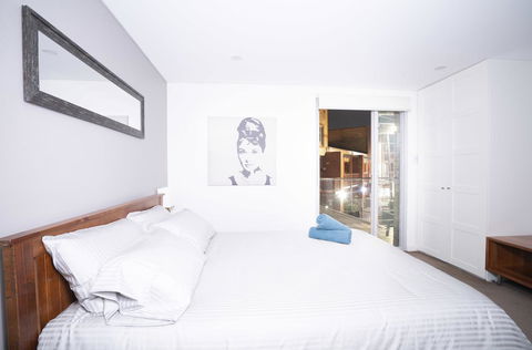 Luxury Villa Darlington - Vine - Accommodation Search 26