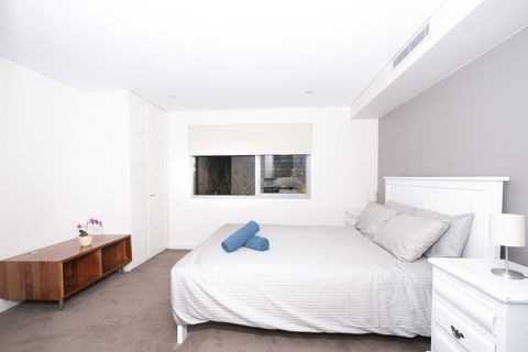 Luxury Villa Darlington - Vine - Accommodation Search 24