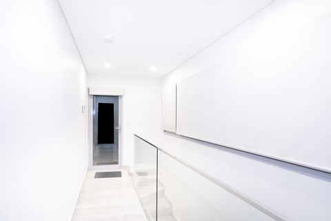 Luxury Villa Darlington - Vine - Accommodation Search 13