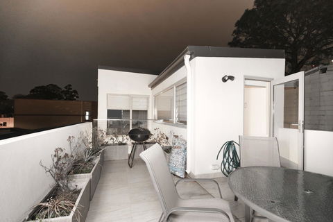 Luxury Villa Darlington - Vine - Accommodation Search 16