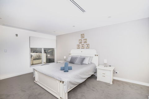 Luxury Villa Darlington - Vine - Accommodation Search 23